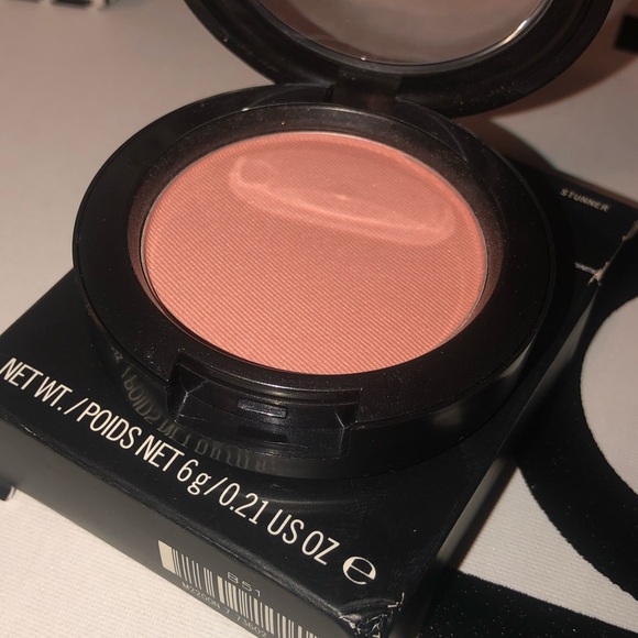 Mac Stunner Blush Rare New in Box - Picture 2 of 2